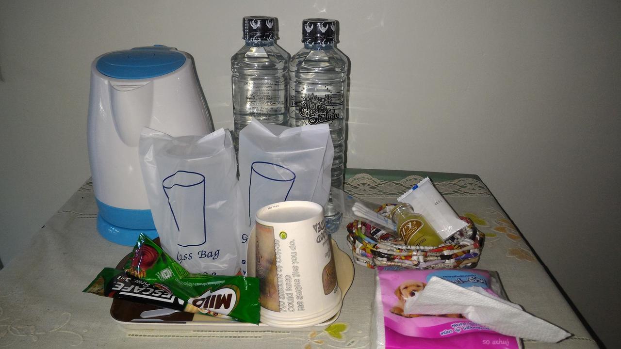 Uj Apartment Bangsaen Eksteriør billede