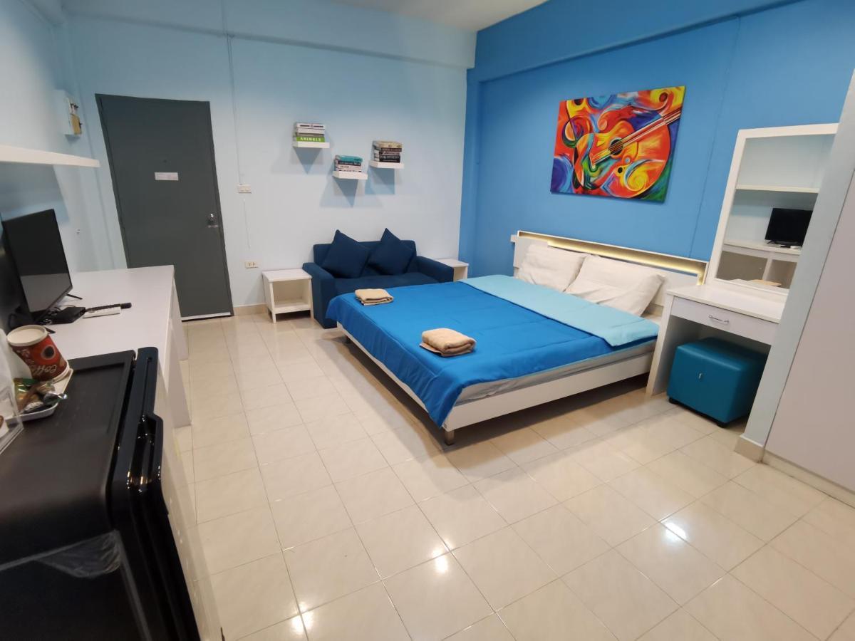 Uj Apartment Bangsaen Eksteriør billede
